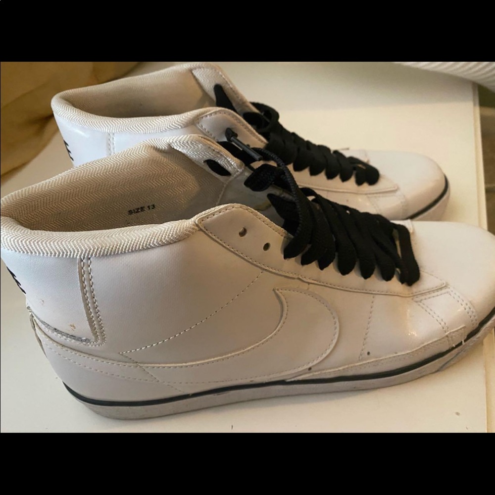 Nike men’s sneakers